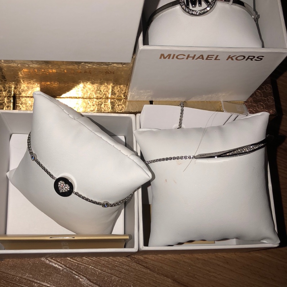 ⭐️❤️huge mk Jewelry Lot all new with tags ❤️⭐️ - Picture 3 of 6